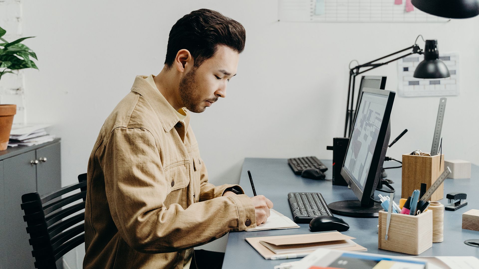 E-learning with ESEI: The Benefits of Online Master's programmes