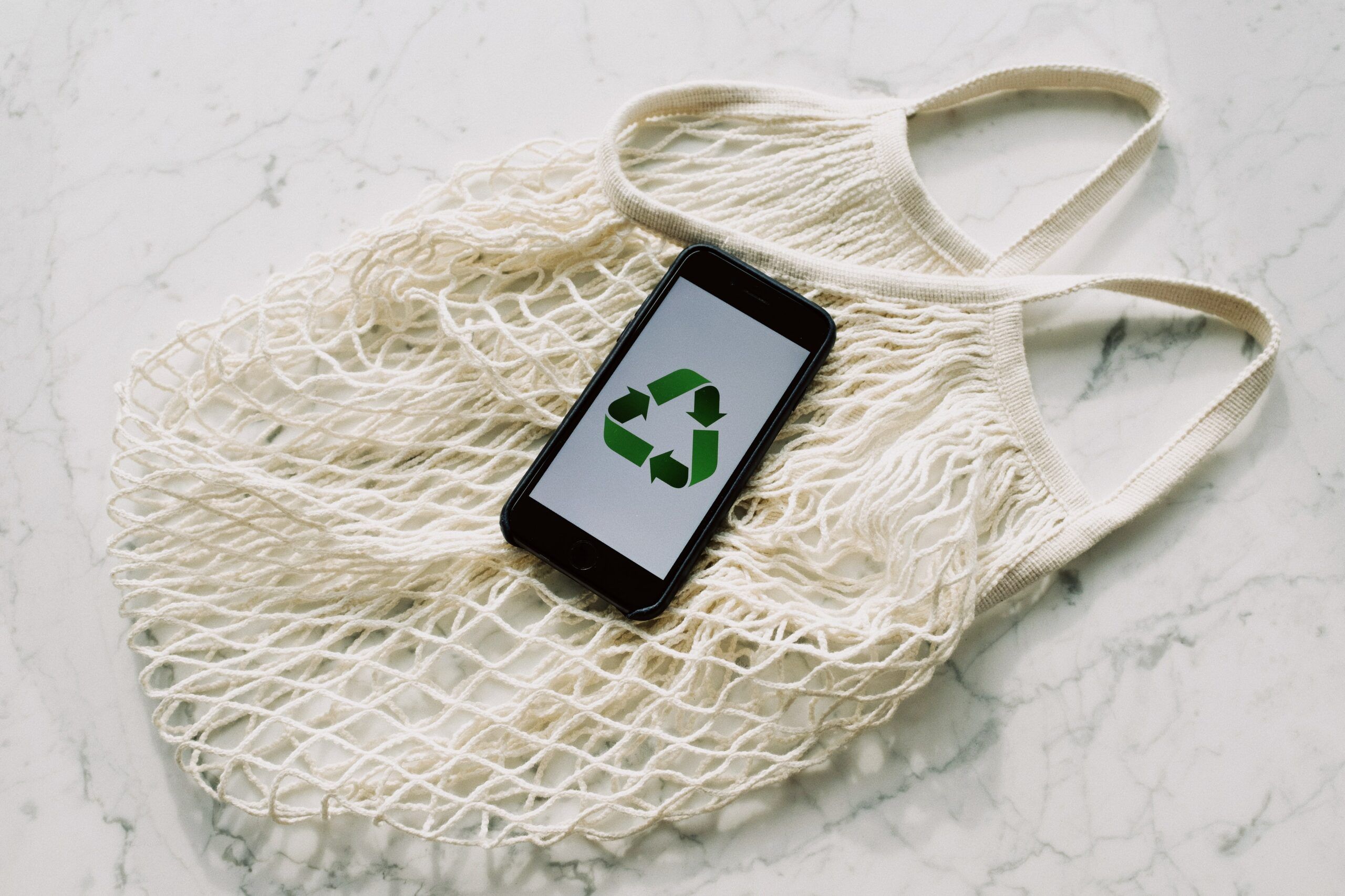 Shopping Sustainably in Barcelona: Tips for Ethical Fashion on a Student Budget